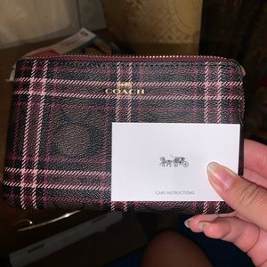 Coach wristlet brand new